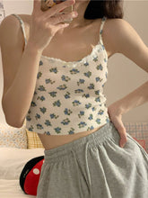 Top ajustado sin mangas con estampado de flores y patchwork de encaje